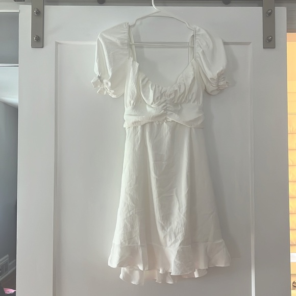 Lucy in the Sky white dress - Picture 1 of 2